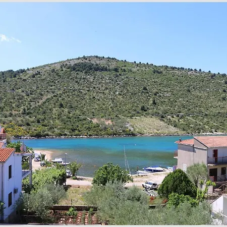 Juras - With Balcony And Side Sea View Tea Apartment *