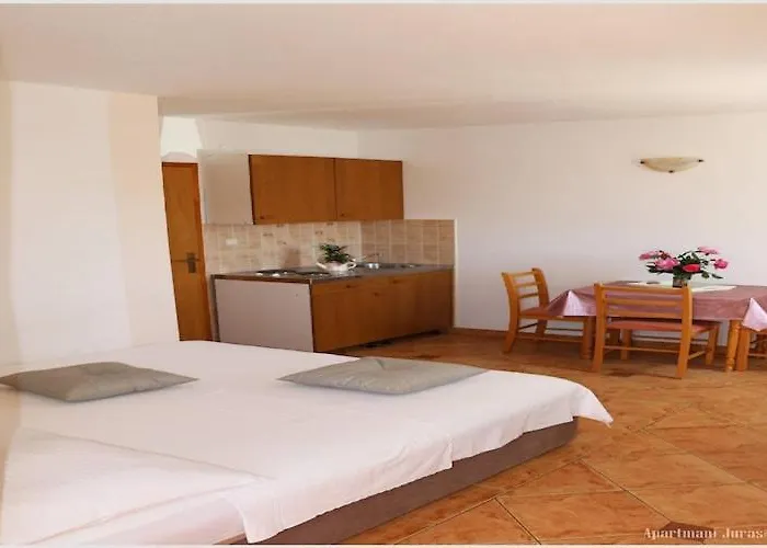 Juras - With Balcony And Side Sea View Tea Daire