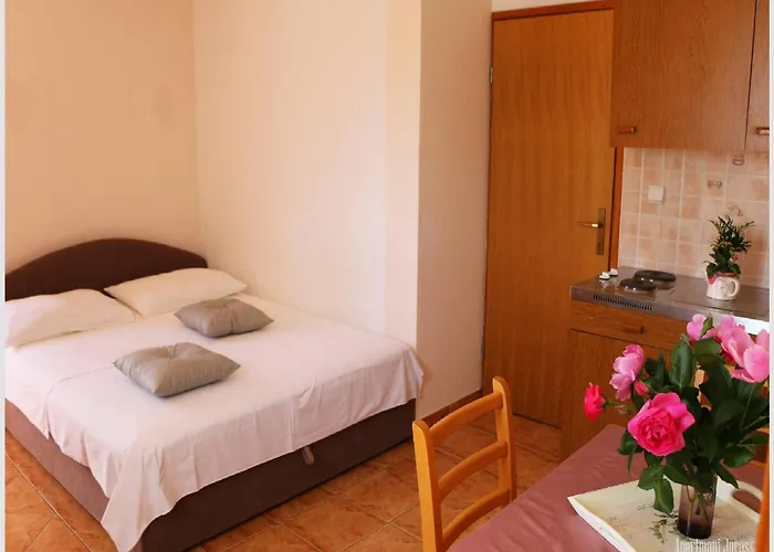 Juras - With Balcony And Side Sea View Tea *