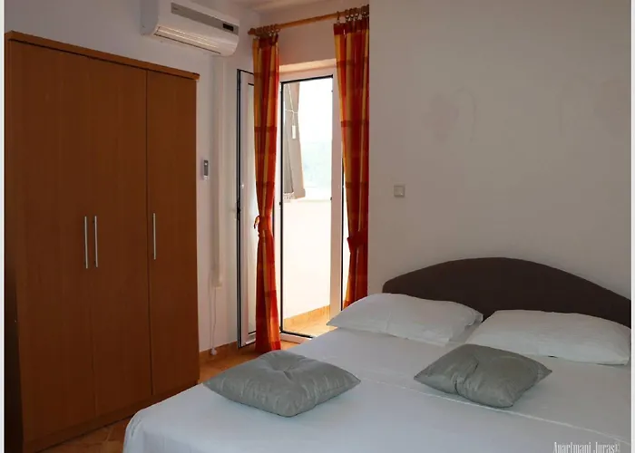 Juras - With Balcony And Side Sea View Tea Daire